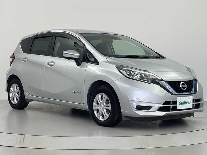 新着情報“ノートe－パワー X”2018年式ブリリアントシルバー入荷しました！