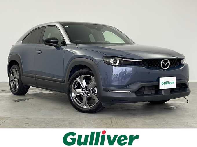 新着情報“ＭＸ－３０ベースグレード”2021年式ポリメタルグレーメタリック3トーン入荷しました！