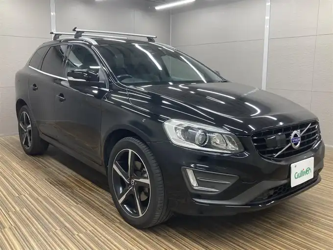 新着情報“ＸＣ６０D4 Rデザイン”2015年式オニキスブラックP入荷しました！