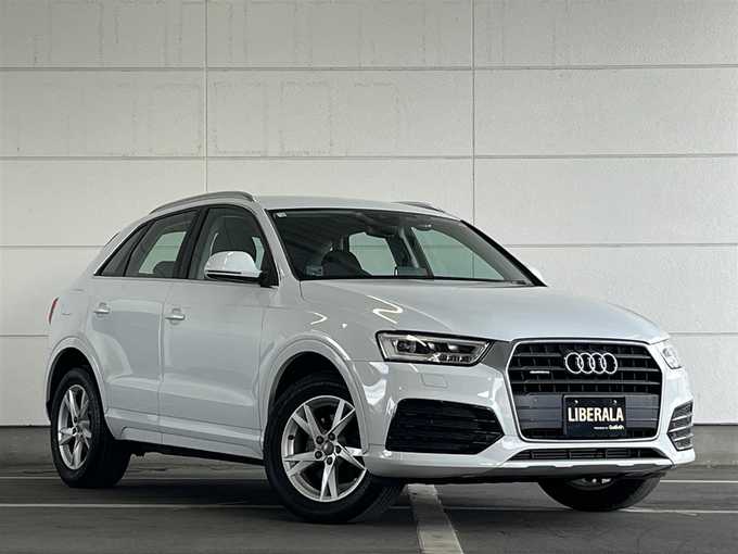 新着情報“Ｑ３2．0TFSIクワトロ180PS”2018年式グレイシアホワイトメタリック入荷しました！
