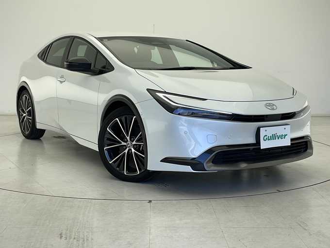 新着情報“プリウスZ”2023年式プラチナホワイトパールマイカ入荷しました！