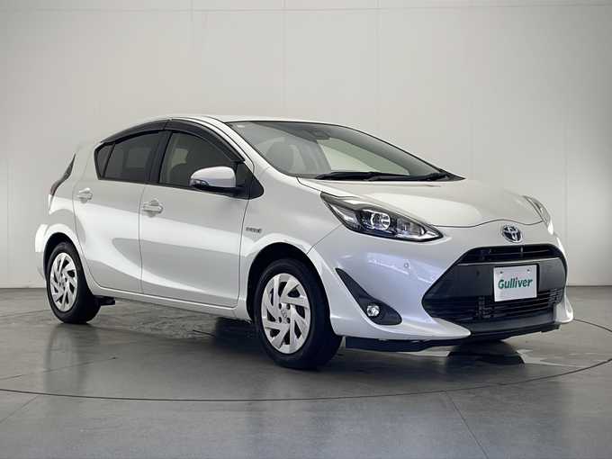 新着情報“アクアGソフトレザーセレクション”2018年式ホワイトパールクリスタルシャイン入荷しました！