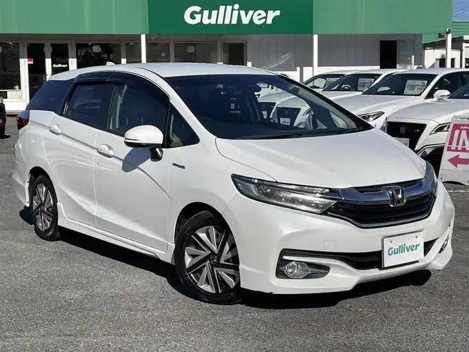 新着情報“シャトルハイブリッドX特別仕様車スタイルエディション”2016年式ホワイトオーキッドパール入荷しました！