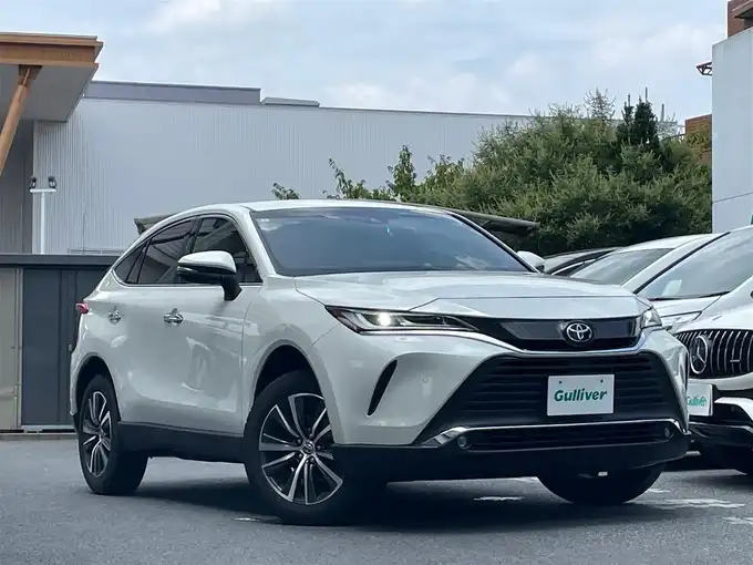 新着情報“ハリアーG”2021年式ホワイトパールクリスタルシャイン入荷しました！