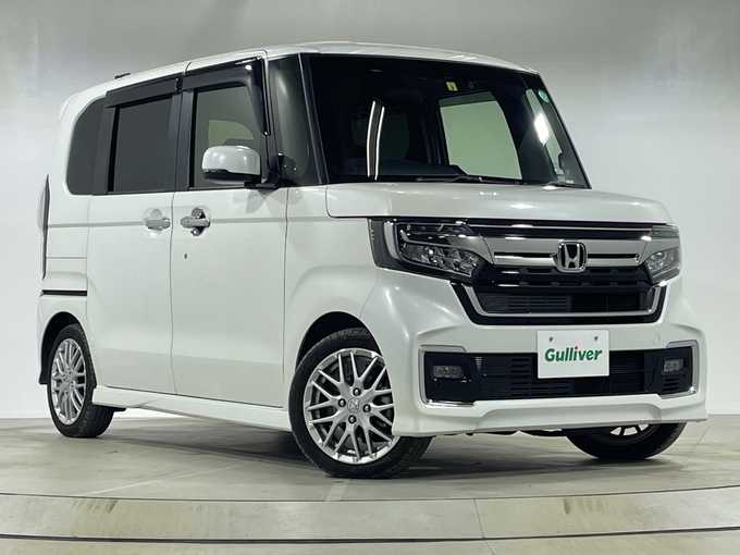 新着情報“Ｎ－ＢＯＸカスタムLターボ”2022年式プラチナホワイトパール入荷しました！