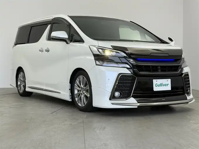 新着情報“ヴェルファイア2．5Z サイドリフトアップチルトシート装着車”2018年式ホワイトパールクリスタルシャイン入荷しました！