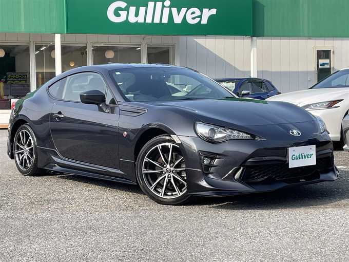 新着情報“８６GT”2017年式ダークグレーメタリック入荷しました！