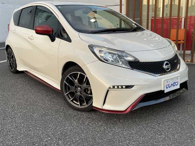 新着情報“ノートニスモ S”2015年式ブリリアントホワイトパール入荷しました！