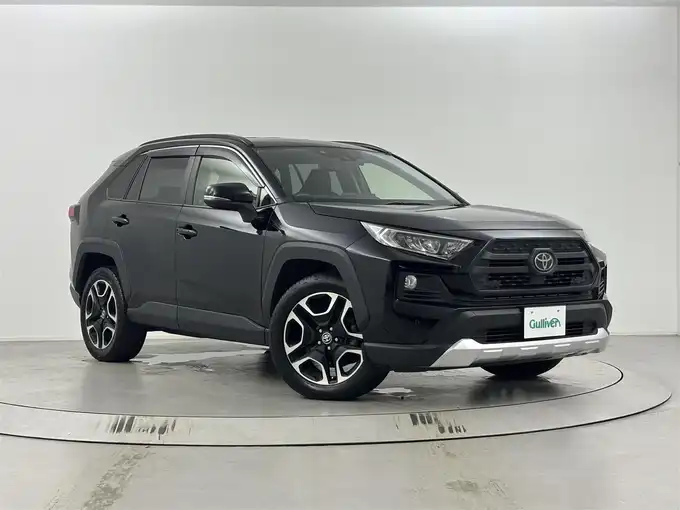 新着情報“ＲＡＶ４アドベンチャー”2020年式アティチュードブラックマイカ入荷しました！