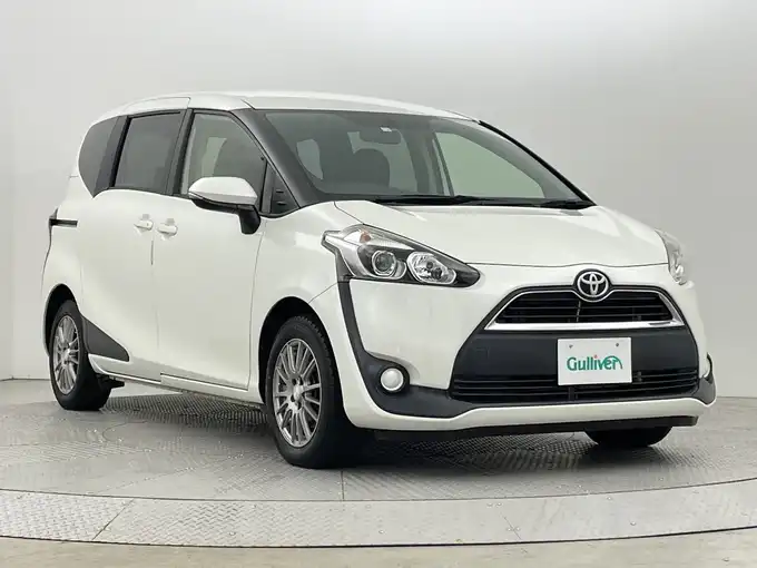 新着情報“シエンタX Vパッケージ”2016年式ホワイトパールクリスタルシャイン入荷しました！