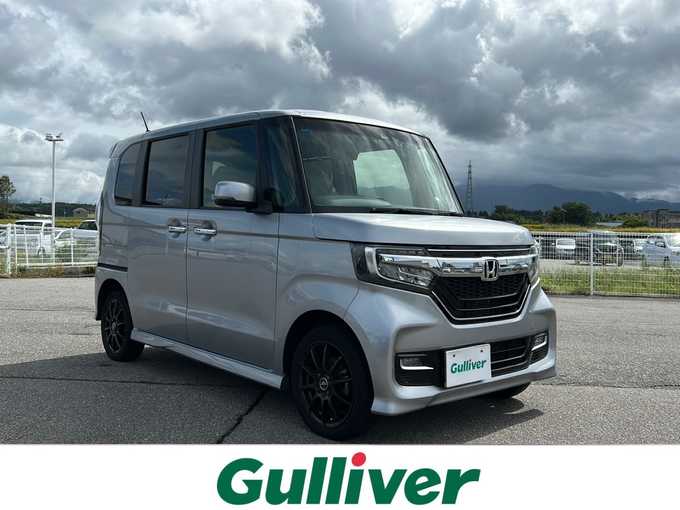 新着情報“Ｎ－ＢＯＸカスタムG・EXターボホンダセンシング”2019年式シャイニンググレーM入荷しました！