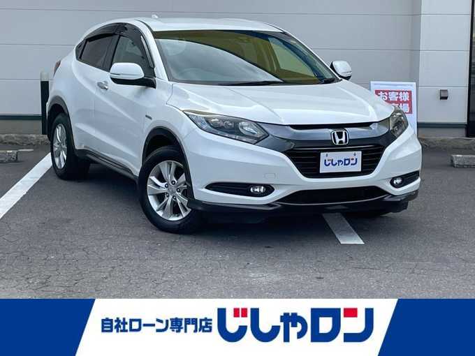 新着情報“ヴェゼルハイブリッドX”2014年式ホワイトオーキッドパール入荷しました！