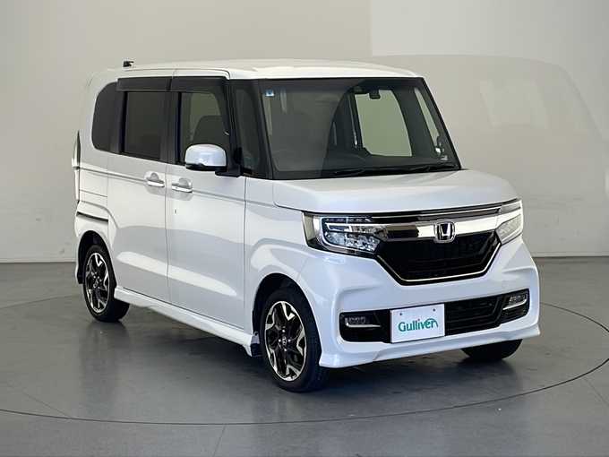 新着情報“Ｎ－ＢＯＸカスタムG・EXターボホンダセンシング”2019年式プラチナホワイトパール入荷しました！
