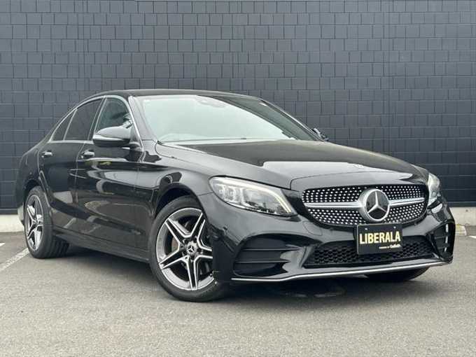 新着情報“ＣクラスC220d ローレウスエディション”2018年式オブシディアンブラック入荷しました！