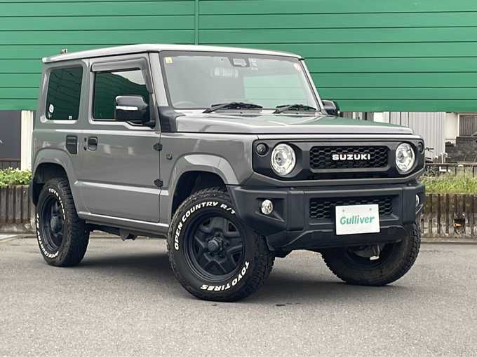 新着情報“ジムニーXC”2020年式ミディアムグレー入荷しました！