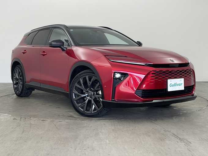 新着情報“クラウンエステートZ”2025年式赤Ⅱ入荷しました！