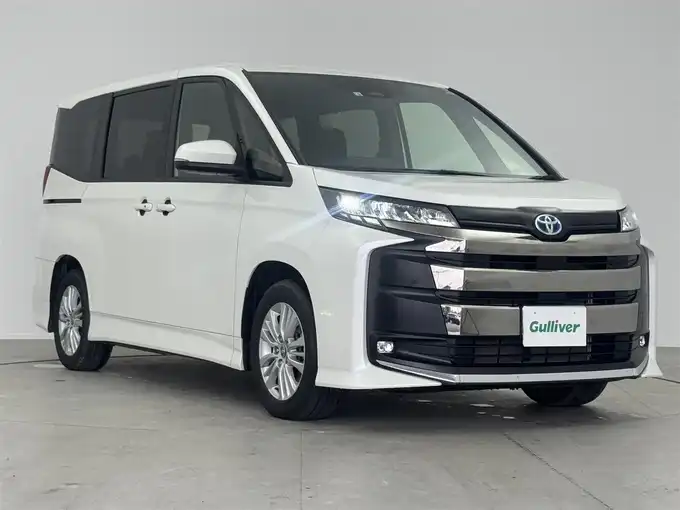 新着情報“ノアハイブリッドS－G”2022年式ホワイトパールクリスタルシャイン入荷しました！