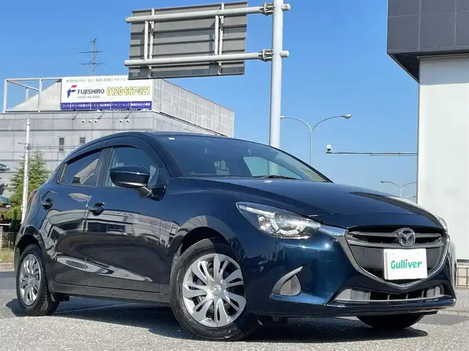 新着情報“デミオ13S”2016年式ディープクリスタルブルーマイカ入荷しました！