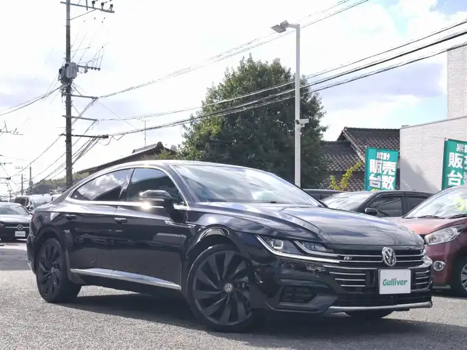 新着情報“アルテオンTSI 4モーション Rラインアドバンス”2019年式黒入荷しました！