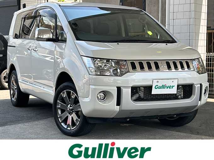 新着情報“デリカＤ：５シャモニー（MMCS装着車）”2018年式ウォームホワイトパール入荷しました！