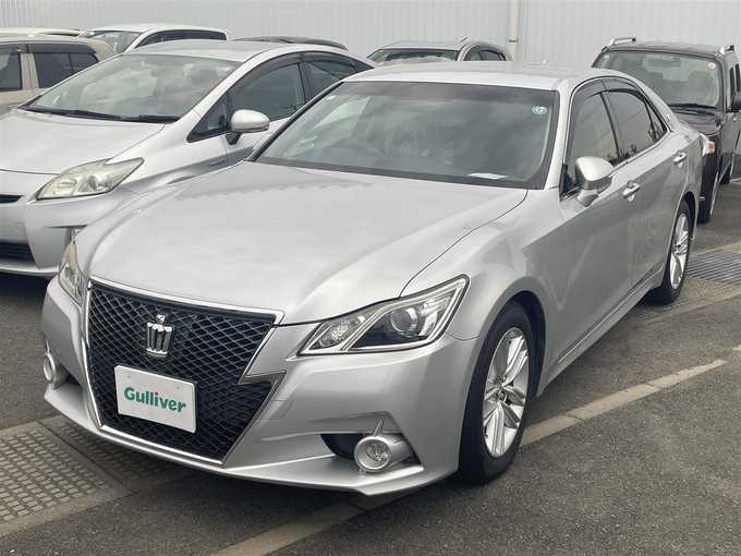 新着情報“クラウンアスリートS”2013年式シルバーM入荷しました！