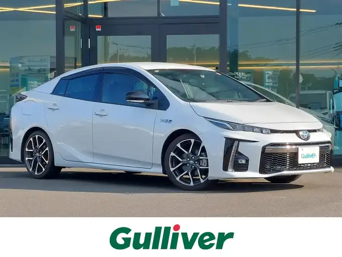 新着情報“プリウスＰＨＶS GRスポーツ”2021年式プラチナホワイトパールマイカ入荷しました！