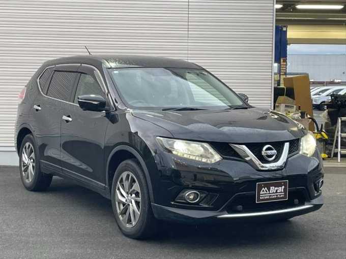 新着情報“エクストレイル20Xtt エマージェンシーブレーキパッケージ”2017年式ダイヤモンドブラック入荷しました！