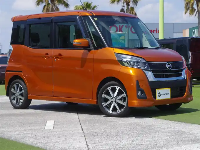 新着情報“デイズルークスハイウェイスター Gターボ”2018年式プレミアムサンシャインオレンジ入荷しました！