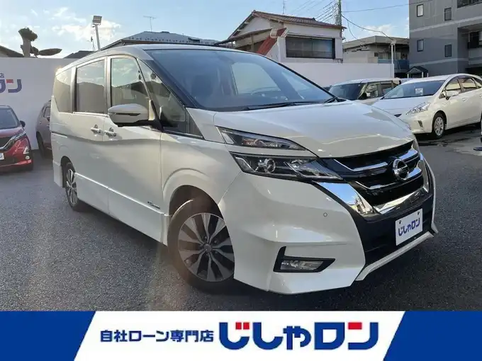 新着情報“セレナハイウェイスター”2016年式ブリリアントホワイトパール入荷しました！