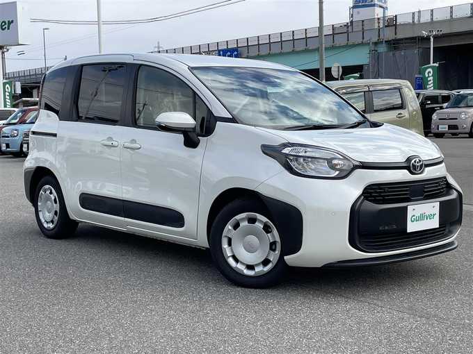 新着情報“シエンタG”2022年式ホワイトパールクリスタルシャイン入荷しました！