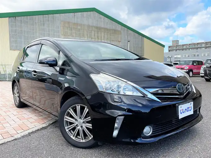 新着情報“プリウスαG チューン ブラック”2014年式ブラック入荷しました！