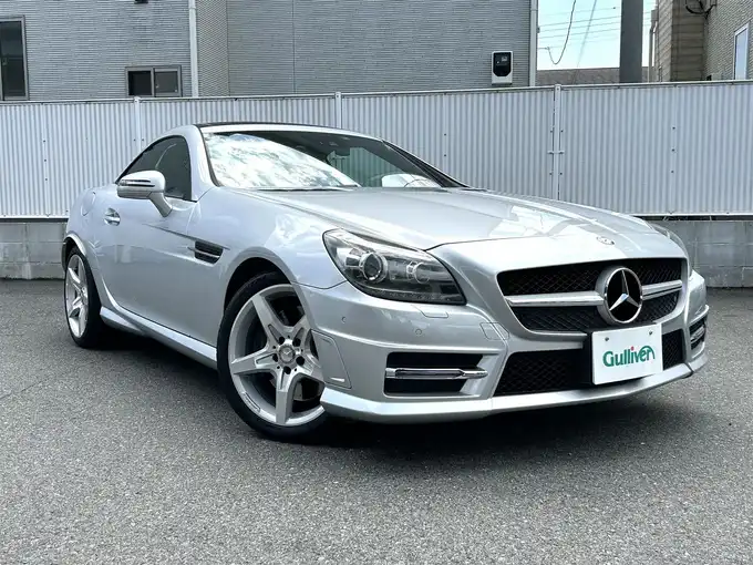 新着情報“ＳＬＫSLK200”2013年式イリジウムシルバー入荷しました！