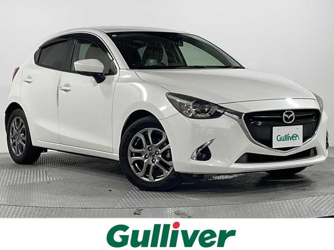 新着情報“デミオXDテーラードブラウン”2017年式スノーフレイクホワイトパールマイカ入荷しました！