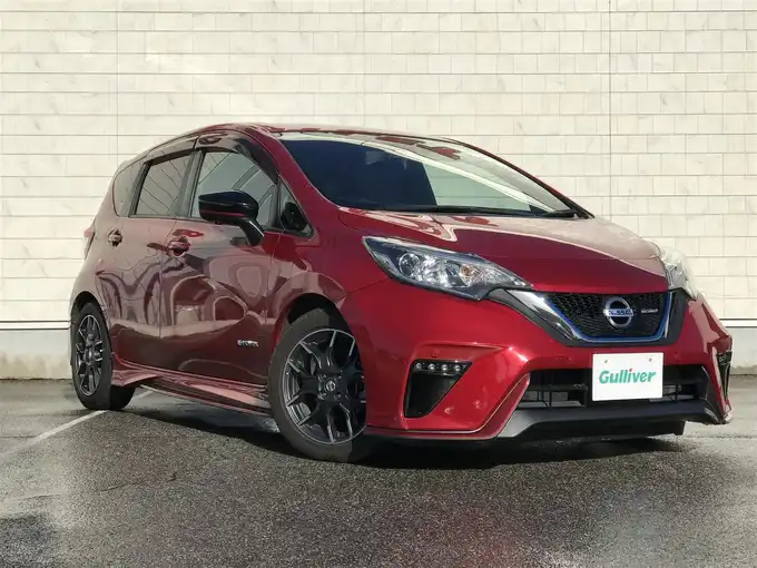 新着情報“ノートe－パワーニスモ”2018年式ガーネットレッド入荷しました！