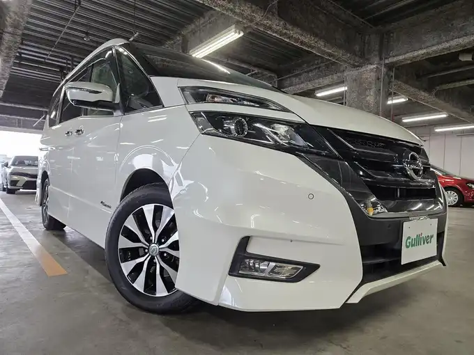 新着情報“セレナハイウェイスターG”2016年式ブリリアントホワイトパール入荷しました！