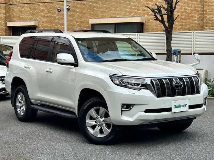 新着情報“ランドクルーザープラドTX”2018年式ホワイトパールクリスタルシャイン入荷しました！