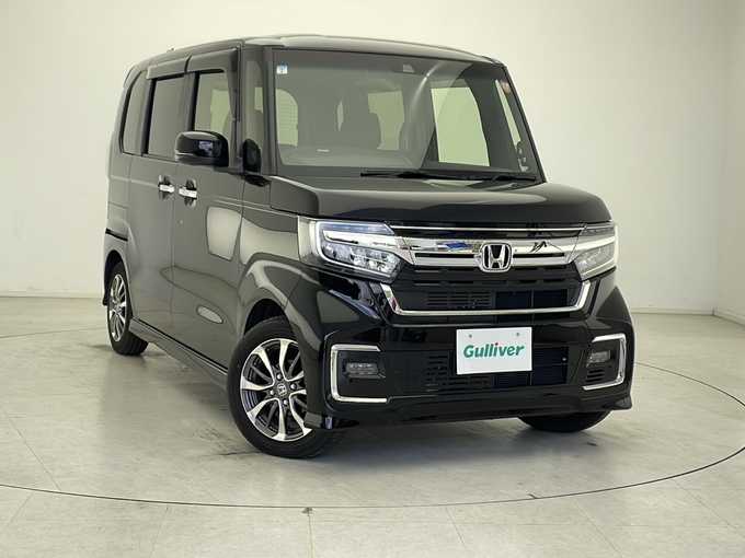 新着情報“Ｎ－ＢＯＸカスタムL”2021年式クリスタルブラックパール入荷しました！