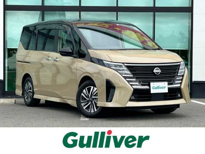 新着情報“セレナハイウェイスターV”2022年式茶入荷しました！