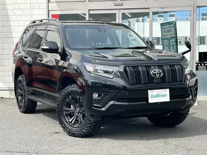新着情報“ランドクルーザープラドTX Lパッケージ マットブラックエディション”2022年式ブラック入荷しました！