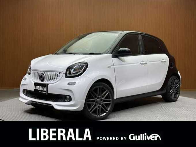 新着情報“スマートフォーフォーBRABUS スポーツ”2018年式クリスタルホワイト入荷しました！
