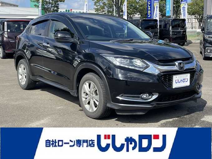 新着情報“ヴェゼルハイブリッド”2014年式クリスタルブラックパール入荷しました！