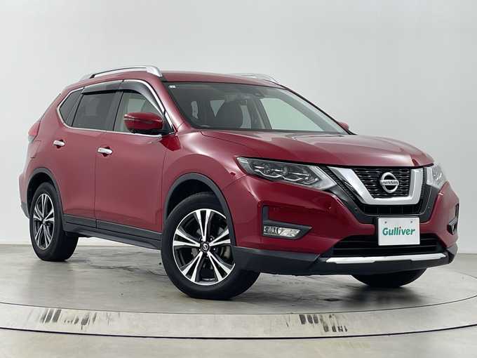 新着情報“エクストレイル20Xi”2019年式ガーネットレッド入荷しました！