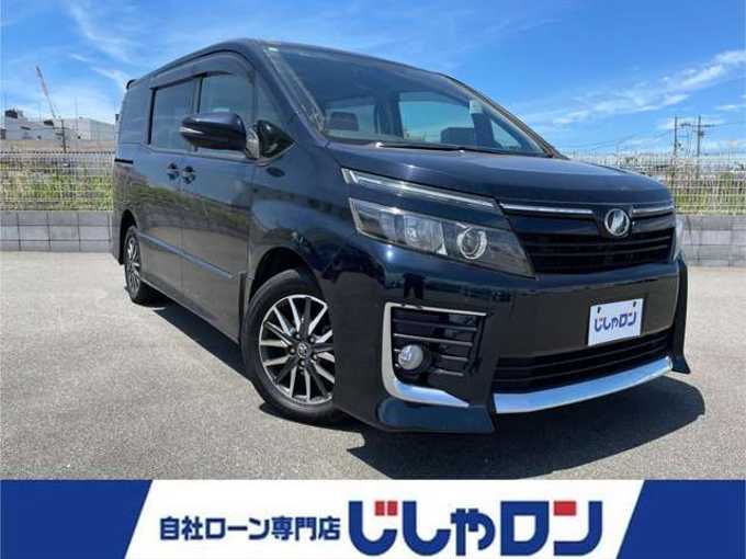 新着情報“ヴォクシーZS”2014年式ブラッキッシュアゲハガラスフレーク入荷しました！