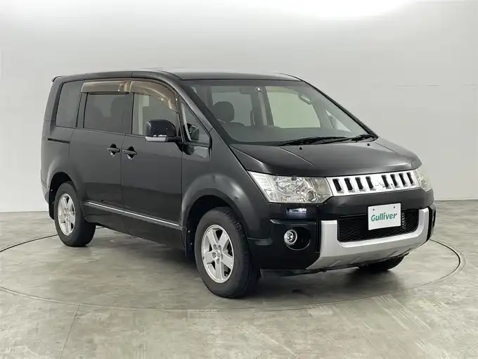 新着情報“デリカＤ：５G パワーパッケージ”2014年式アイガーグレーM/ダイヤモンドブラックマイカ入荷しました！