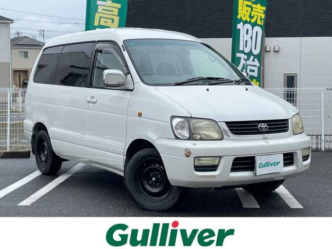 新着情報“ライトエースノアG スペーシャスルーフ ツインムーンルーフ”2000年式ホワイトパールマイカ入荷しました！