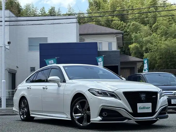 新着情報“クラウンハイブリッドRSアドバンス”2018年式ホワイトパールクリスタルシャイン入荷しました！