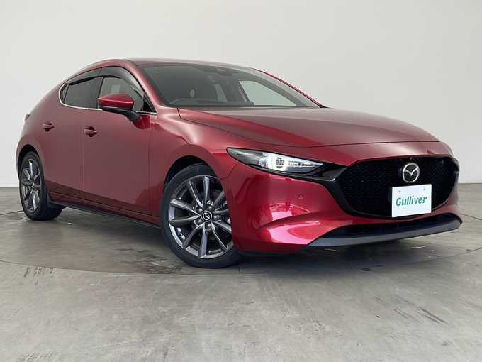新着情報“ＭＡＺＤＡ３ファストバックXDバーガンディ セレクション”2020年式ソウルレッドクリスタルM入荷しました！