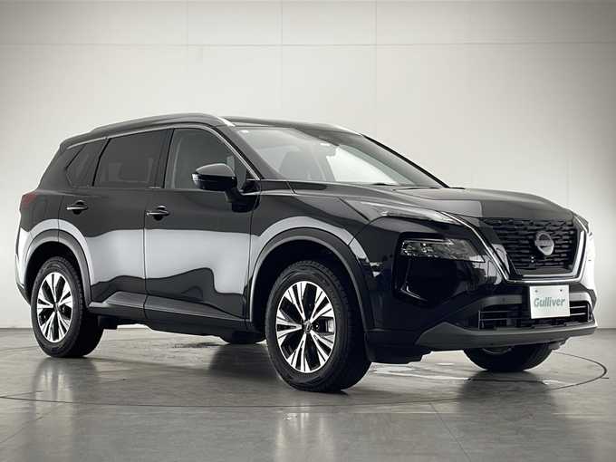 新着情報“エクストレイルX e－4ORCE”2023年式ダイヤモンドブラック入荷しました！