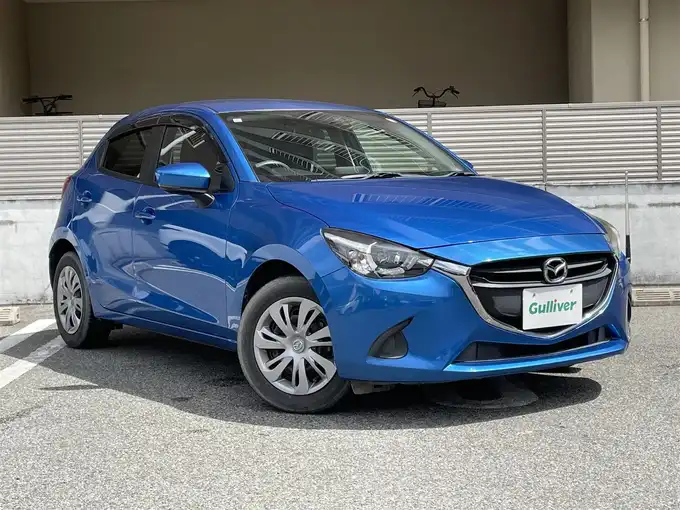 新着情報“デミオ13S”2018年式ダイナミックブルーマイカ入荷しました！