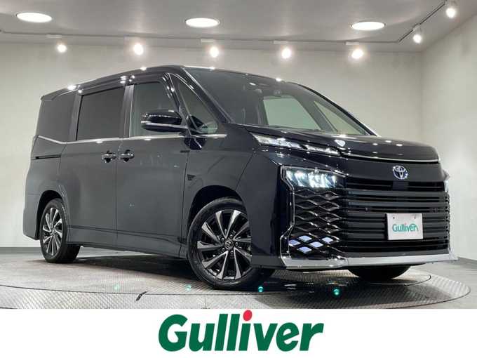 新着情報“ヴォクシーハイブリッドS－Z”2023年式グリッターブラックガラスフレーク入荷しました！